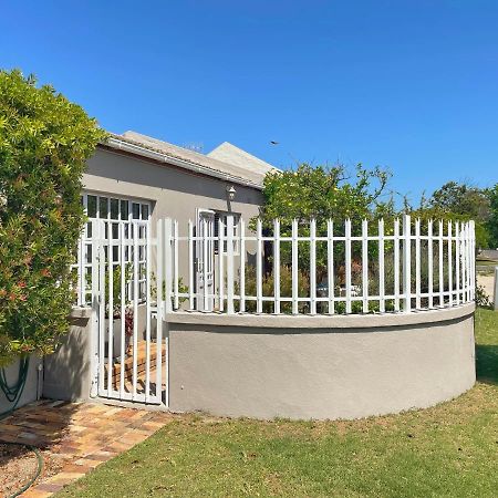 Lemon Tree Cottage Edgemead ภายนอก รูปภาพ