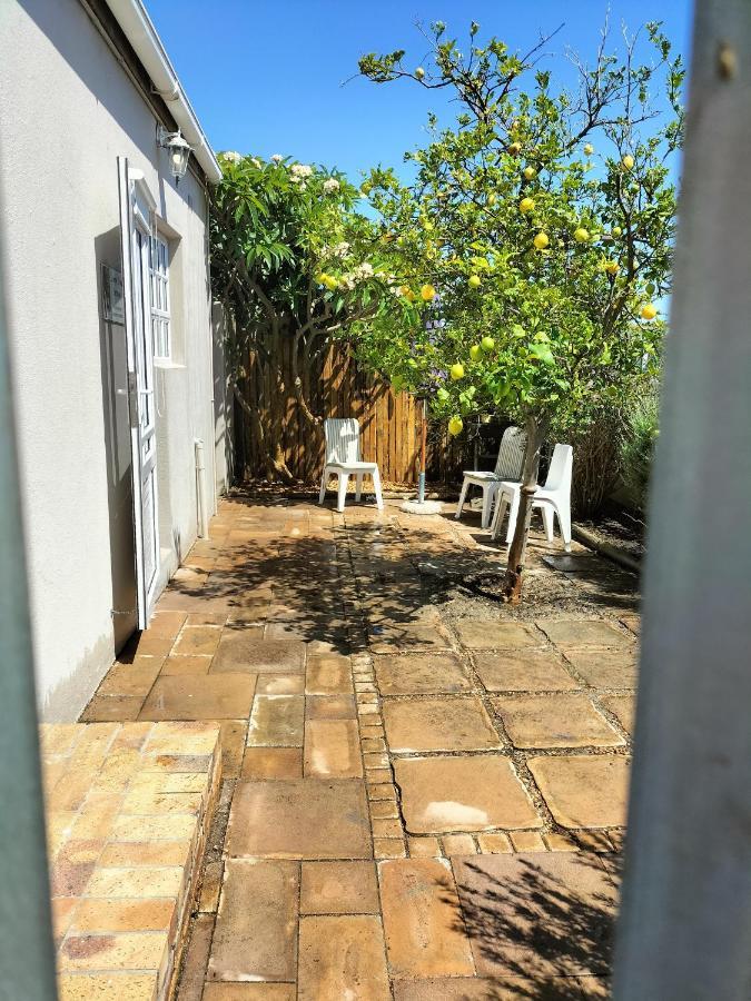Lemon Tree Cottage Edgemead ภายนอก รูปภาพ