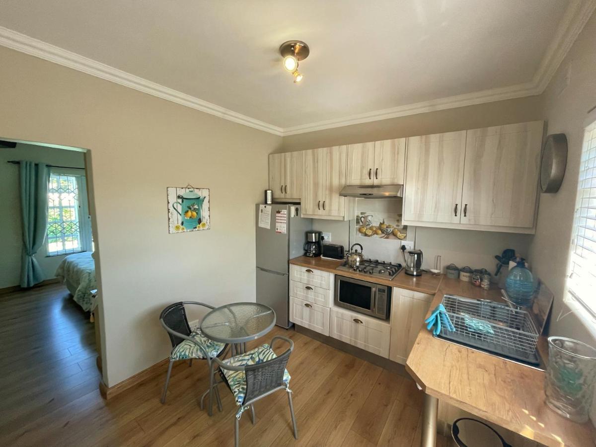 Lemon Tree Cottage Edgemead ภายนอก รูปภาพ