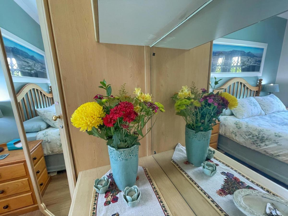 Lemon Tree Cottage Edgemead ภายนอก รูปภาพ