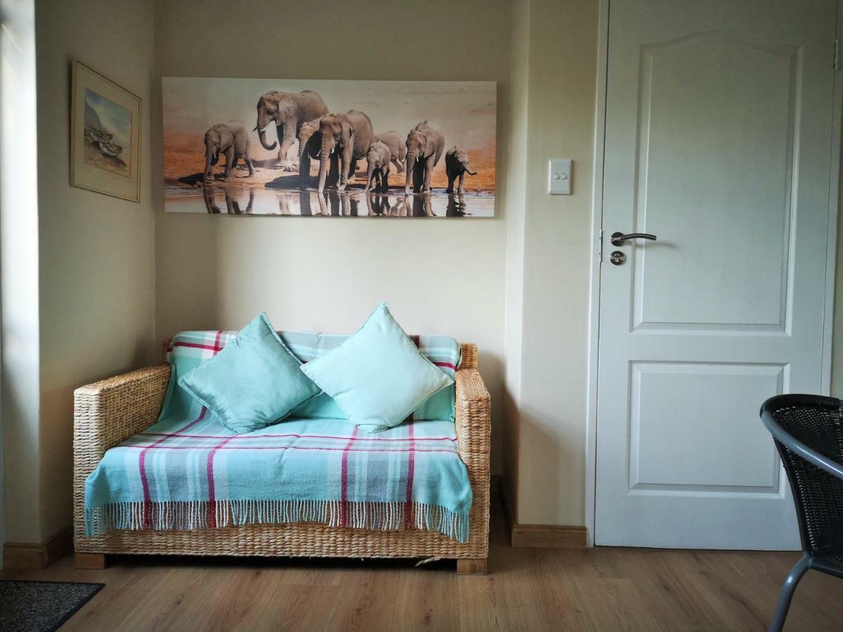 Lemon Tree Cottage Edgemead ภายนอก รูปภาพ