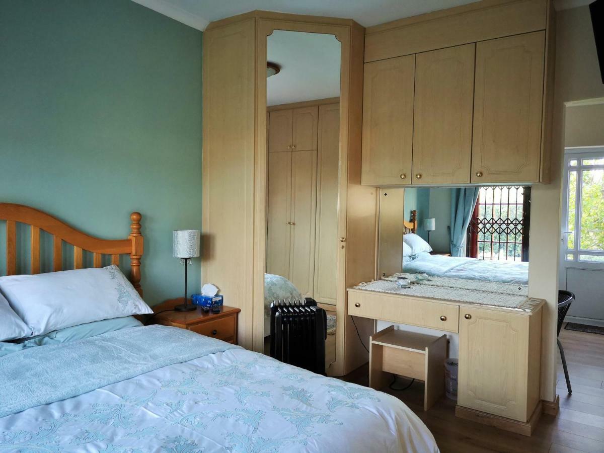 Lemon Tree Cottage Edgemead ภายนอก รูปภาพ